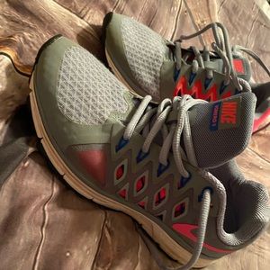 Nike running shoes women’s size 7.5